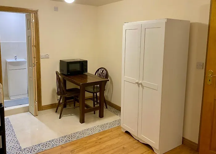 Hillside Apartament *